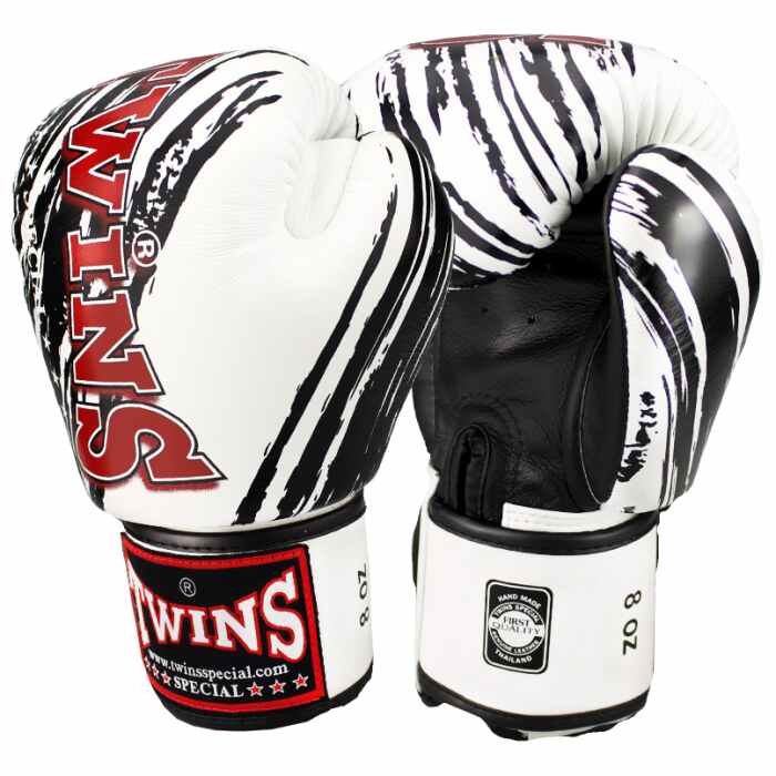 Twins Boxing Gloves Claw White / Black