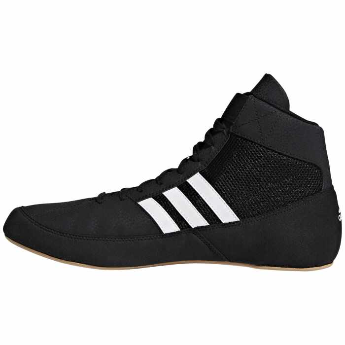 Adidas Havoc (HVC) II worstelschoen AQ3325 – zijaanzicht in zwart met witte strepen en gumzool – verkrijgbaar op jokasport.nl.