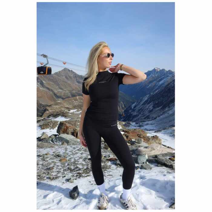 Fittastic Sportswear Fitted shirt - Chic black